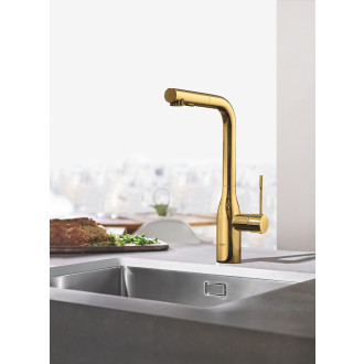 Dřezová baterie Grohe Essence New s vytahovací sprškou Cool Sunrise 30270GL0