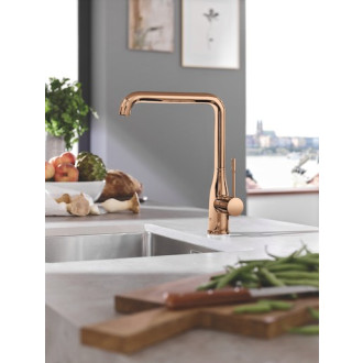 Dřezová baterie Grohe Essence New s otočným raménkem Warm Sunset 30269DA0