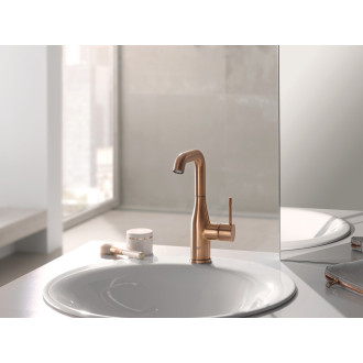 Vysoká umyvadlová baterie Grohe Essence New s otočným raménkem Brushed Warm Sunset 32628DL1