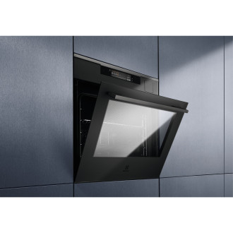 Vestavná parní trouba Electrolux KOAAS31WT