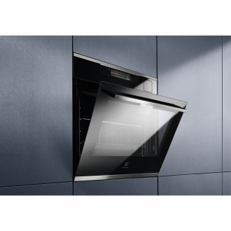 Vestavná parní trouba Electrolux KOAAS31WX