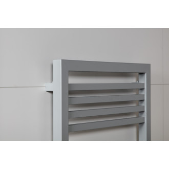 Radiátor ISAN Quadrat Plus 124,5x60 cm světle šedá struktura DQUP12450600SSE