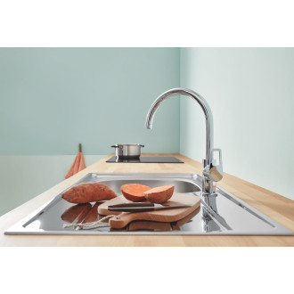Dřezová baterie Grohe BauLoop s otočným ramínkem chrom 31368001