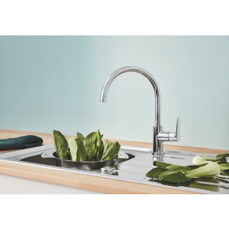 Dřezová baterie Grohe BauCurve s otočným ramínkem chrom 31536001