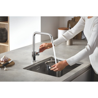 Dřezová baterie Grohe Eurosmart New s otočným ramínkem chrom 30567000