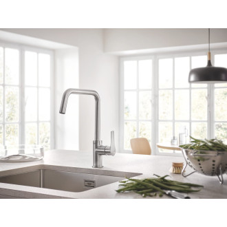 Dřezová baterie Grohe Eurosmart New s otočným ramínkem supersteel 30567DC0