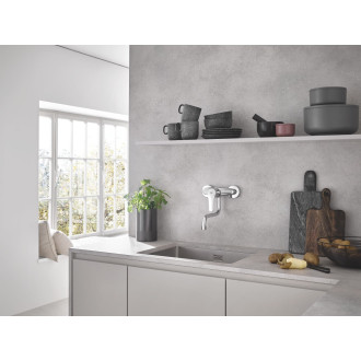 Dřezová baterie Grohe Eurosmart New s otočným ramínkem 150 mm chrom 31391003