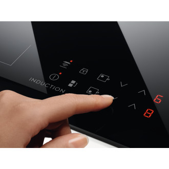 Electrolux varná deska indukční černá LIL61434C