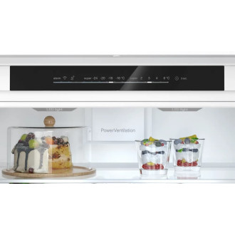 Siemens iQ500 Vestavná chladnička s mrazákem 193,5 x 70,8 cm