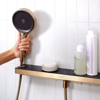 Podomítkový vývod Hansgrohe Rainfinity s poličkou kartáčovaný bronz 26843140