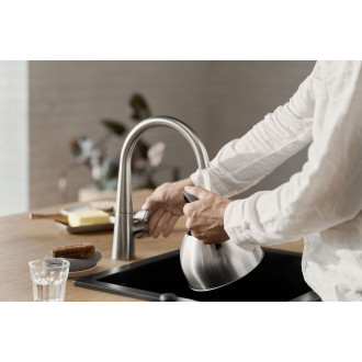 Dřezová baterie Hansa Designo s otočným ramínkem broušená ocel 5101228380