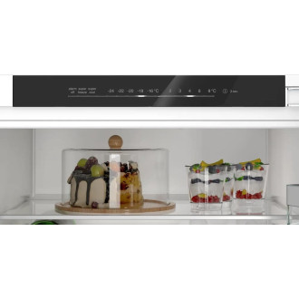 Siemens iQ300 Vestavná chladnička s mrazákem 193,5 x 55,8 cm KI96NVFD0