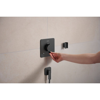 Podomítkový vývod Hansgrohe FixFit Fine Q se zpětným ventilem kartáčovaný černý chrom 28884340