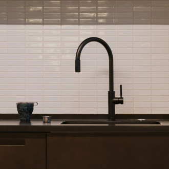 Omnires SWITCH Dřezová baterie s připojením na vodní filtr, černá mat  SW9057BL