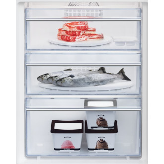 Vestavná lednice Beko s mrazákem BCNA306E5ZSN