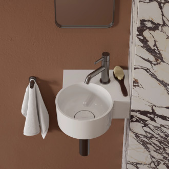 Omnires Ovo M+ umyvadlo na desku / závěsné – pravé, 33 × 34 cm, bílá lesk OVO335UWPBP