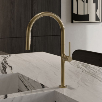Dřezová baterie Kludi Reef s vytahovací sprškou kartáčované zlato 50851N075