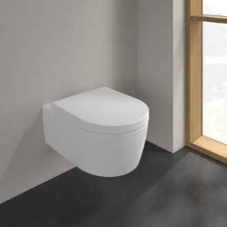 WC s prkénkem softclose Villeroy & Boch Avento zadní odpad 5656HRRW