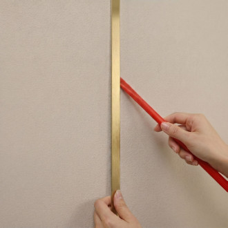 Samolepicí dekorativní lišta Rea P14454 2cm Brush Gold