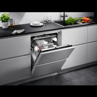 Vestavná myčka nádobí AEG 59,6 cm FSE94848P
