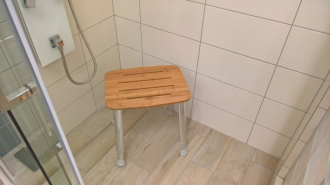 ANIMA Sprchová stolička, nosnost 180 kg STOLWOOD